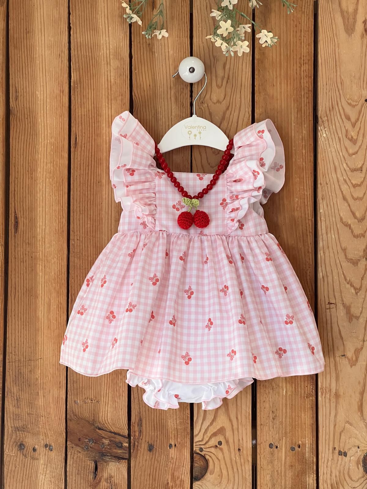 Jesusito Loving Cherries Valentina Bebes